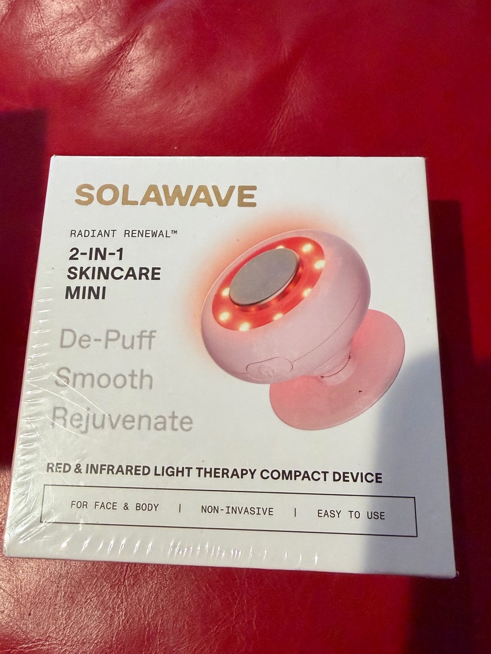Solawave Radiant Renewal 2-in-1 Skincare Mini Light Therapy Device NEW SEALED.